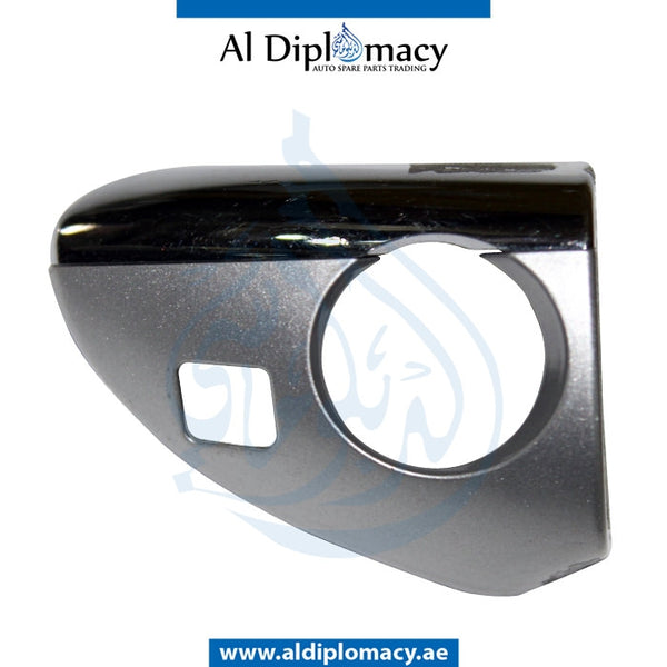 Right DOOR HANDLE COVER for Mercedes-Benz C Class C209 (2002-2010) models, Part Number UN-2037600218